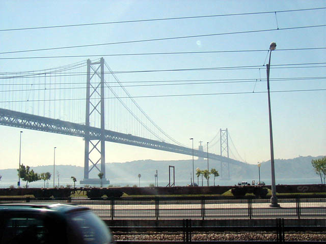 02 - Christo Rei and Golden Gate Bridge