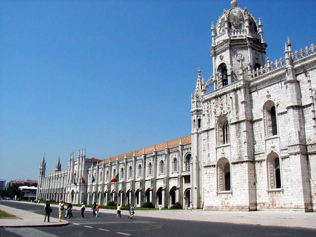 07- Outside Palace of Belem in Lisbon