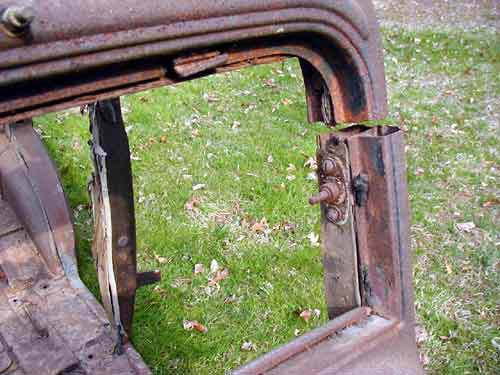closeup-of-windshield-drivers